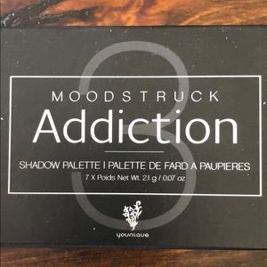 Younique addiction shadow palette 3